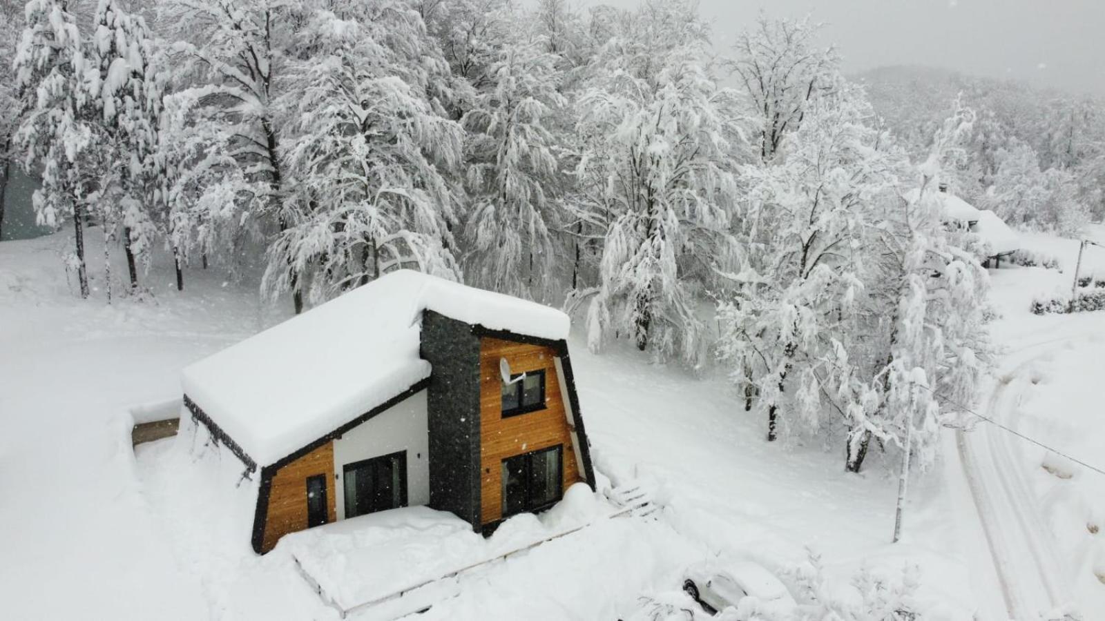Villa Oak House Brusane Exterior foto