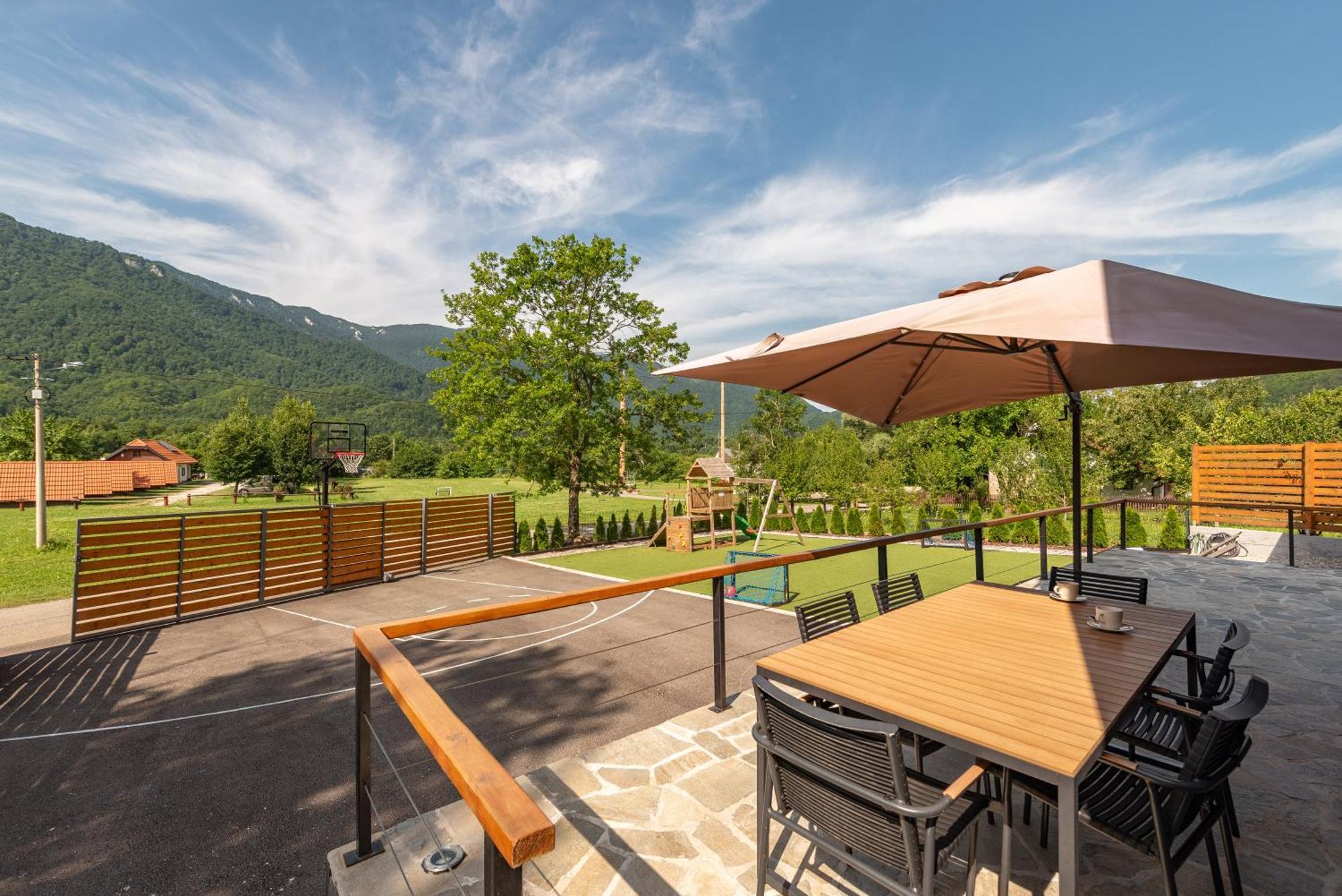 Villa Oak House Brusane Exterior foto